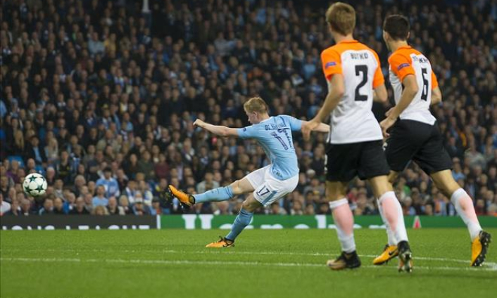 Man City 2-0 Shakhtar Donetsk: Chưa thể hù dọa Chelsea