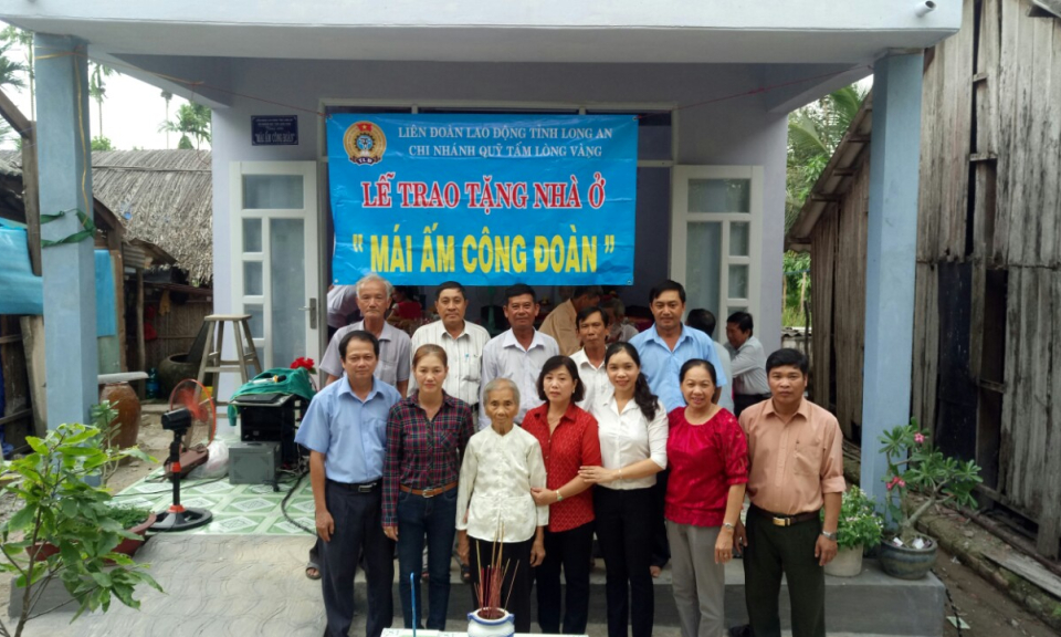 Công đòan Bến Lức- chỗ dựa cho công nhân, viên chức, lao động.