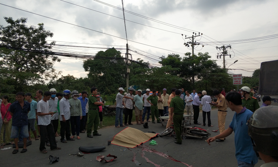 TP Tân An: Xảy ra tai nạn giao thông chết người