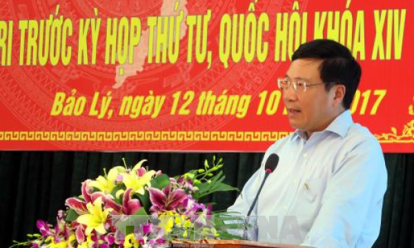 Phó Thủ tướng Phạm Bình Minh tiếp xúc cử tri tại Thái Nguyên