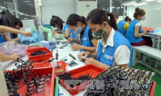 Trong 10 tháng, tổng vốn FDI tăng gần 38%