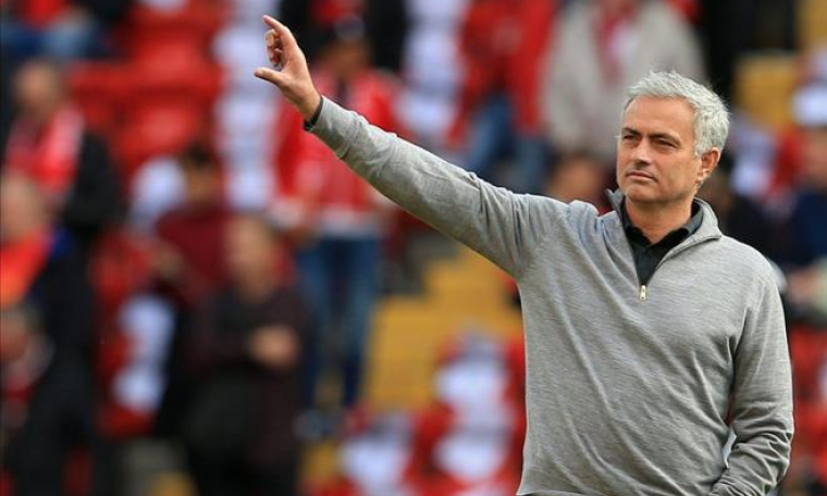 Jose Mourinho chỉ ký hợp đồng mới với MU khi nhận mức lương thỏa đáng