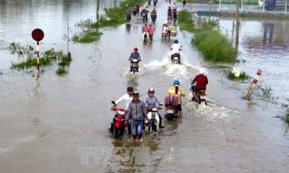 Chính phủ Lào hỗ trợ nhân dân Phú Yên khắc phục hậu quả bão số 12