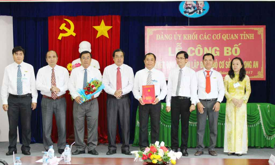 Công bố thành lập Đảng bộ cơ sở Báo Long An, nhiệm kỳ 2017-2020