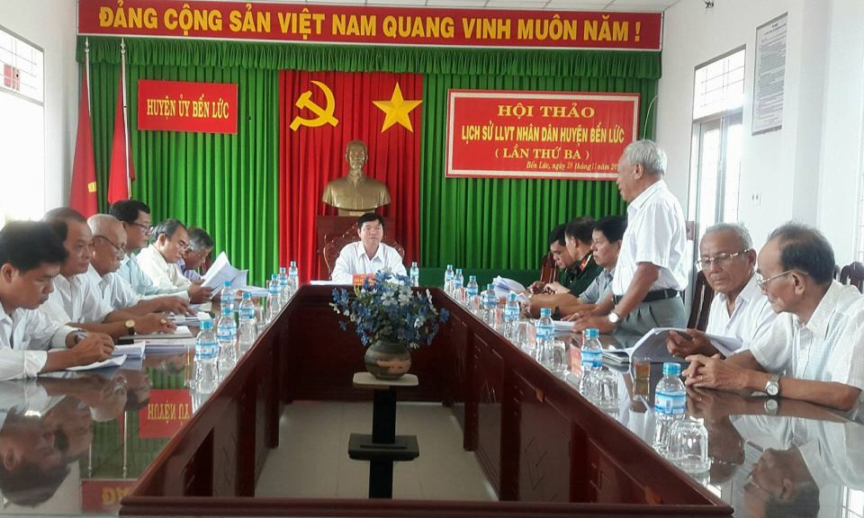 Hội thảo lịch sử vũ trang nhân dân huyện Bến Lức (lần 3) giai đoạn 1945 – 2010