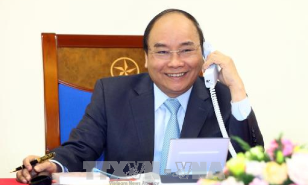 Thủ tướng Nguyễn Xuân Phúc điện đàm với Thủ tướng Nhật Bản Shinzo Abe