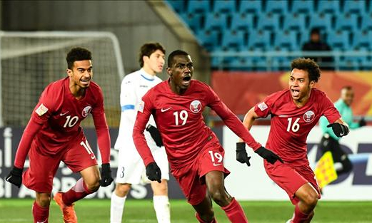 U23 Qatar nhọc nhằn giành thắng lợi trước U23 Uzbekistan ở VCK U23 châu Á