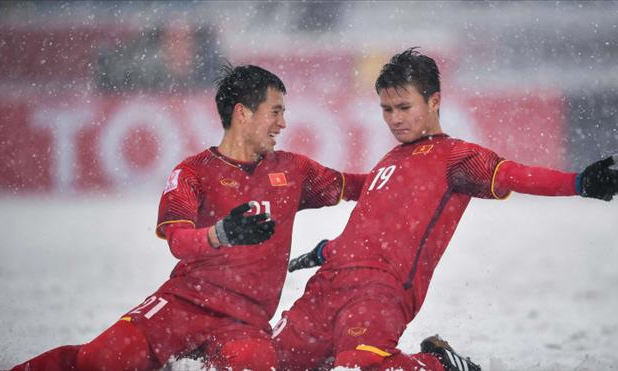 AFC gọi U23 Việt Nam là ‘Vua phạt đền’, khen ngợi Quang Hải