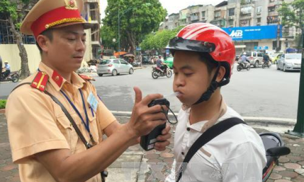 Nỗi lo lạm dụng rượu bia tham gia giao thông ngày Tết