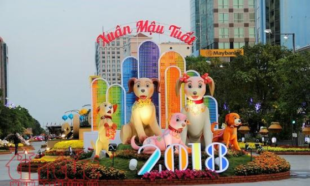 Đường hoa Tết 2018 thu hút hơn 1 triệu khách tham quan