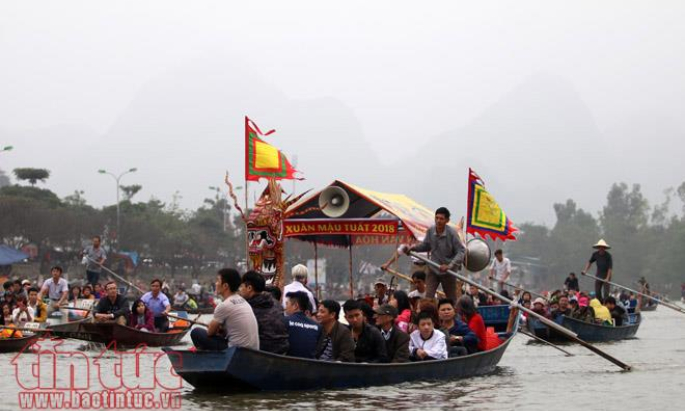 Du lịch bội thu mùa Tết Nguyên đán, các điểm đến tâm linh bắt đầu đông khách