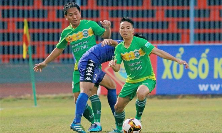 XSKT Cần Thơ ngược dòng để có chiến thắng đầu tiên tại V.League