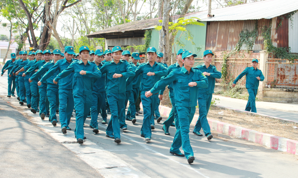 Lực lượng vũ trang huyện Cần Đước chuẩn bị ra quân huấn luyện