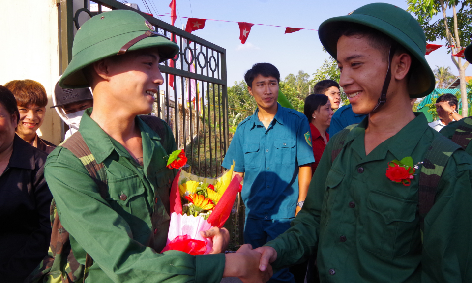 Long An giao nhận quân an toàn, chất lượng, hiệu quả