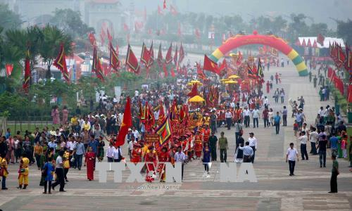 Lễ hội Đền Hùng 2018: Lễ rước kiệu, dâng lễ vật cung tiến Tổ tiên