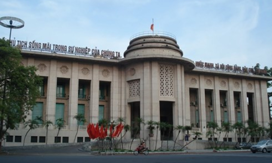 Ngân hàng Nhà nước chỉ đạo dừng tăng phí rút tiền ATM