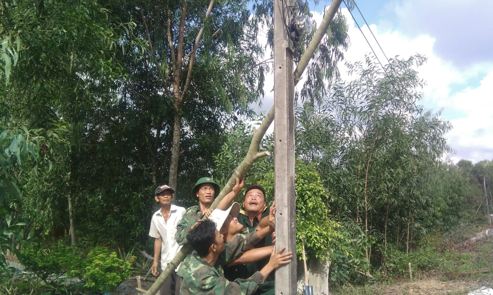 Chi đoàn liên cơ làm công tác xã hội mừng sinh nhật Bác