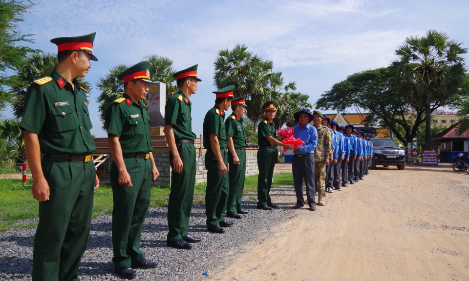 Đội K73 tiếp tục quy tập được 12 bộ hài cốt liệt sĩ quân tình nguyện Việt Nam