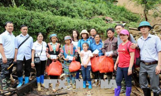 Những &#8216;tấm lòng vàng&#8217; cả nước hướng về Lai Châu