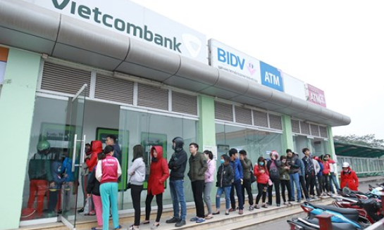 4 ngân hàng lớn cùng tăng phí rút tiền ATM từ 15/7