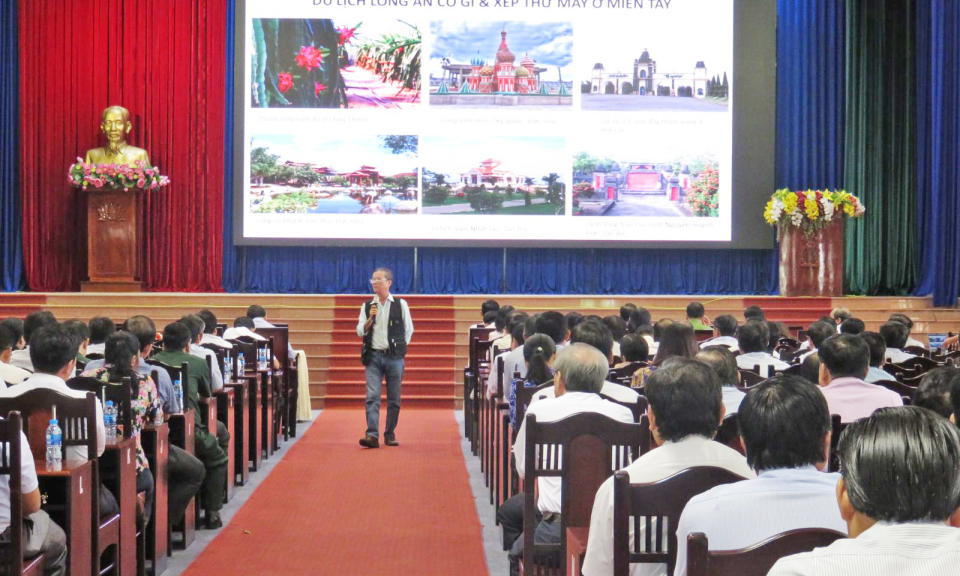 Hội thảo chuyên đề &#8220;Phát triển sản phẩm du lịch Long An&#8221;