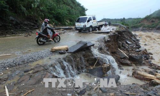 Bắc, Trung Bộ mưa to sau bão số 4, lũ các sông Thanh Hoá, Nghệ An lên nhanh