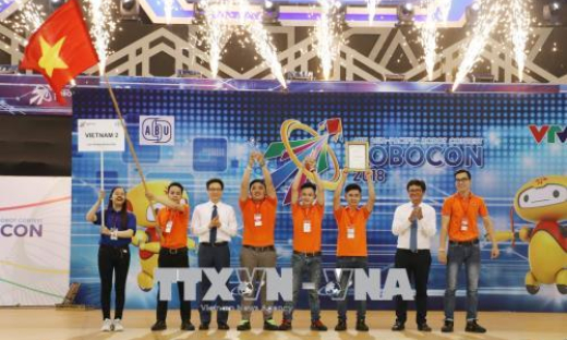 Việt Nam vô địch Cuộc thi ABU Robocon 2018