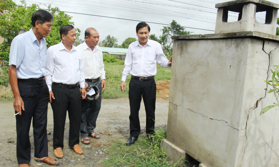 Cần Đước : Khảo sát tiến độ xây dựng trạm trung chuyển nước và lò đốt rác khu dân cư