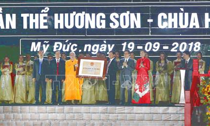 Quần thể Hương Sơn &#8211; chùa Hương trở thành Di tích quốc gia đặc biệt