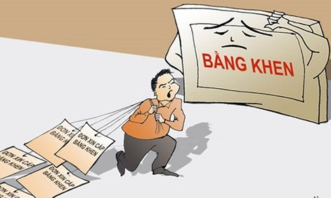 Không làm ngơ trước biểu hiện suy thoái “thích được đề cao, ca ngợi”