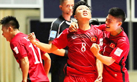 ĐT futsal Việt Nam đối đầu với ĐT futsal Thái Lan ở giải ĐNÁ 2019