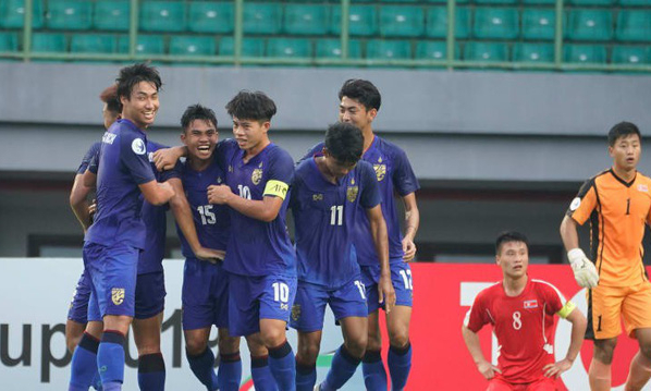 U19 Thái Lan lách qua khe cửa hẹp giành vé vào Tứ kết VCK U19 châu Á