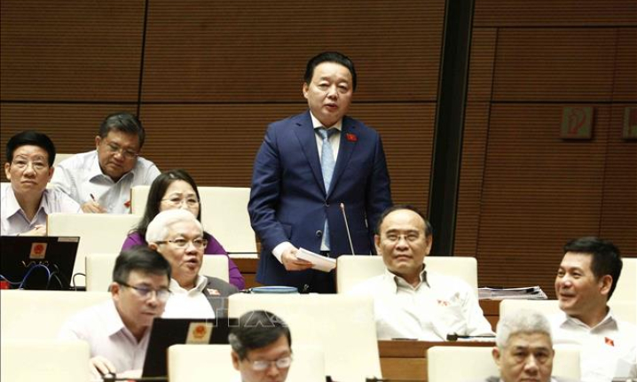 Bộ trưởng Bộ Tài nguyên và Môi trường: Sẽ đấu giá khai thác cát, sỏi lòng sông