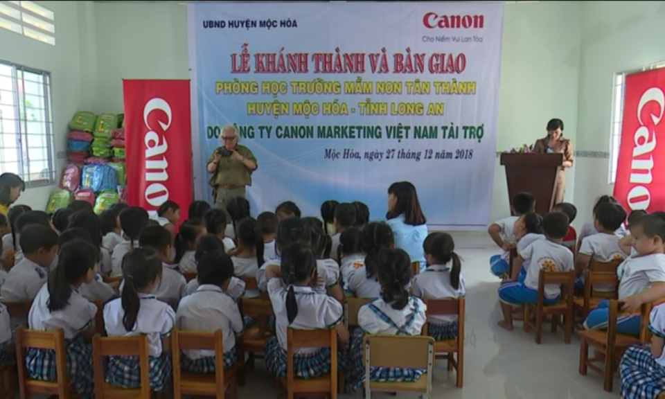 Mộc Hóa: Khánh thành và bàn giao công trình phòng học trường mầm non Tân Thành