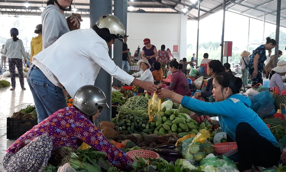 Nguồn hàng nông sản tại các chợ trên địa bàn TP. Tân An khá dồi dào