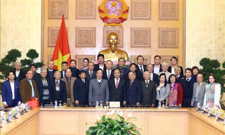 Thủ tướng Nguyễn Xuân Phúc gặp mặt Hội Giáo dục chăm sóc sức khỏe cộng đồng Việt Nam