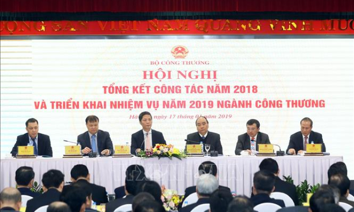 Thủ tướng chỉ đạo phải kiểm soát được nhập siêu trong năm 2019