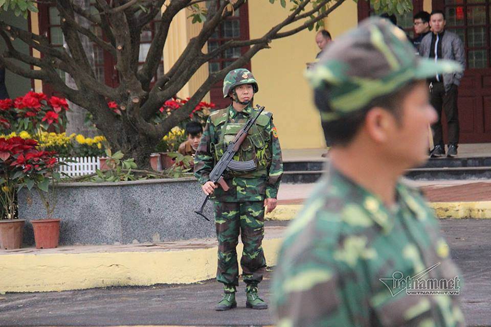 An ninh thắt chặt các lối vào nhà ga Đồng Đăng