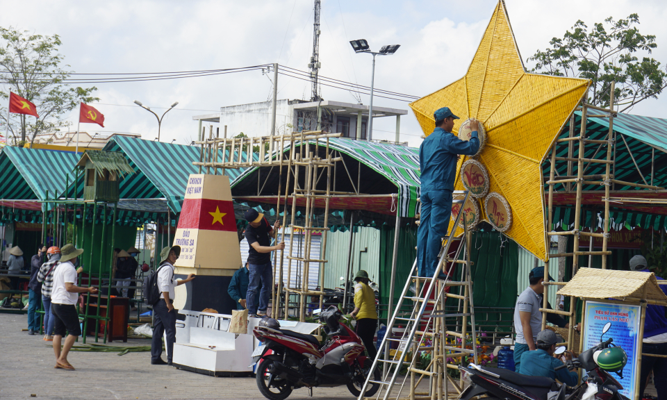 Bến Lức: Hội trại tòng quân động viên thanh niên lên đường bảo vệ Tổ quốc