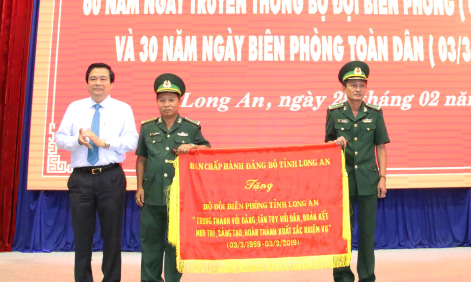 Long An: Họp mặt Ngày truyền thống Bộ đội Biên phòng