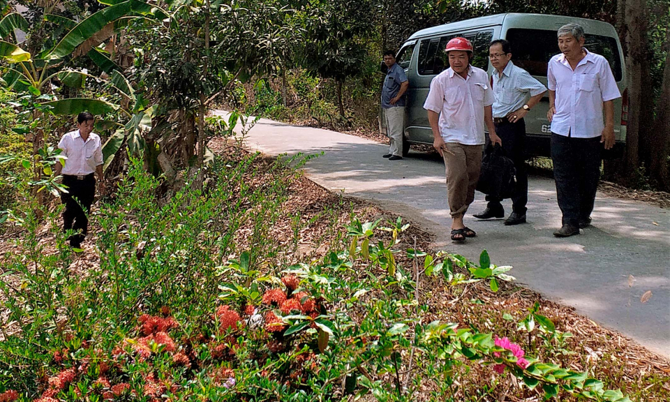 Tân Thạnh: Khảo sát, giám sát vấn đề bức xúc qua phản ảnh của cử tri tại xã Nhơn Ninh