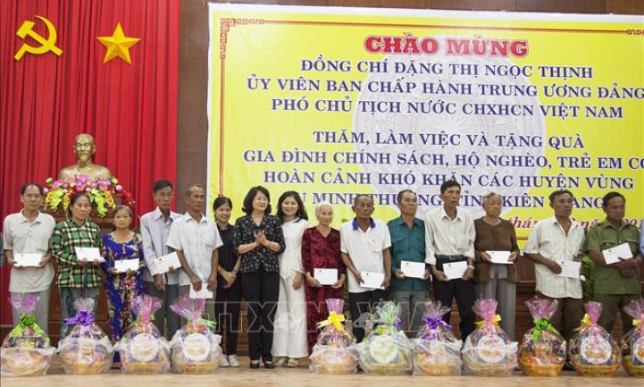 Phó Chủ tịch nước Đặng Thị Ngọc Thịnh làm việc tại Kiên Giang