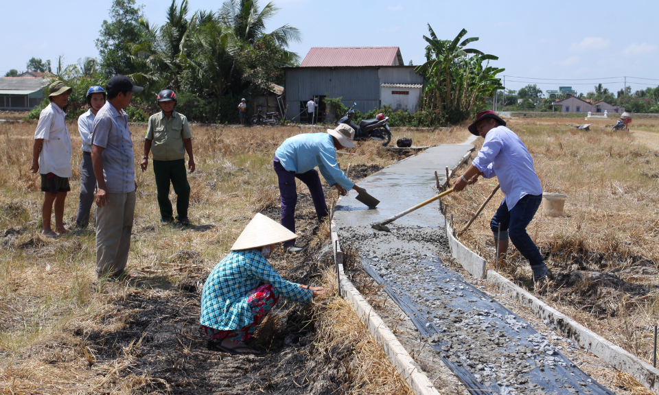 Cần Đước: Long Sơn xây dựng được 10 tuyến đường giao thông nông thôn trên địa bàn