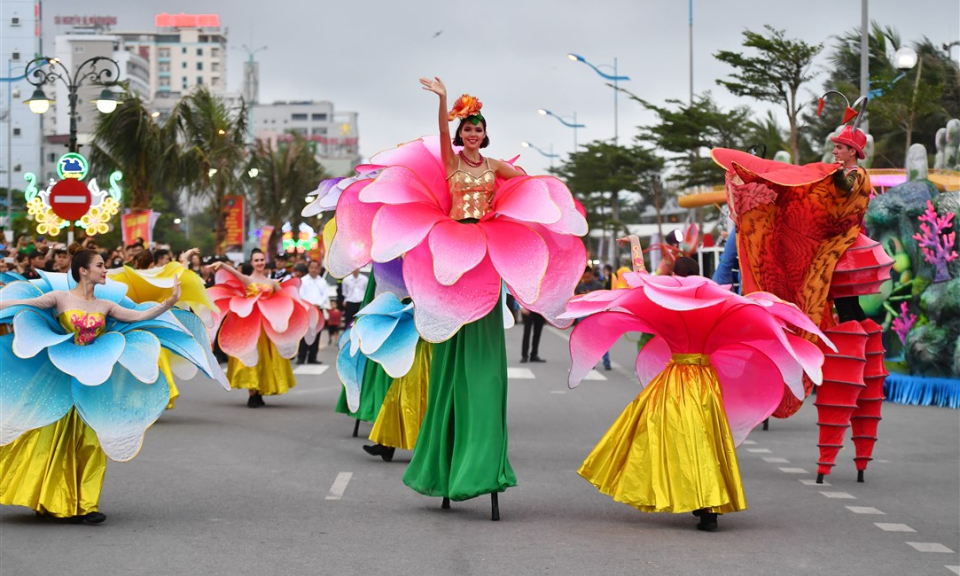 Chương trình Carnaval Hạ Long 2019 sẽ diễn ra ở hai đầu của TP Hạ Long