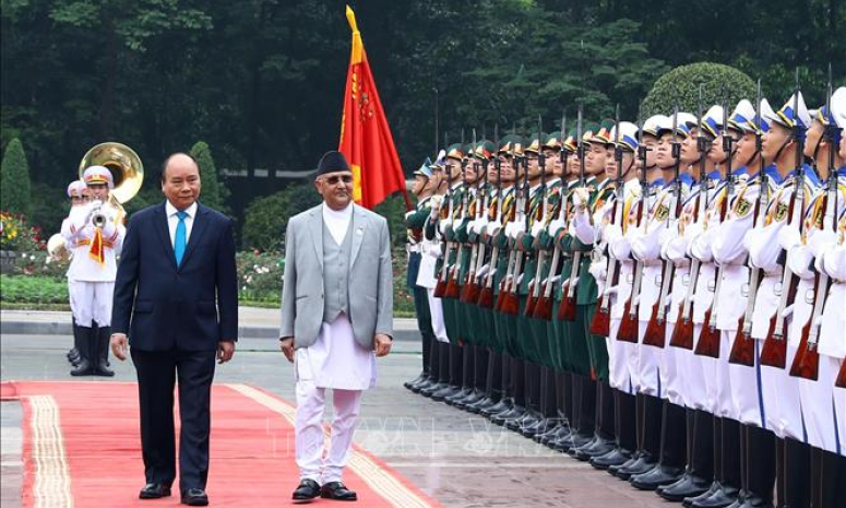 Thủ tướng Nguyễn Xuân Phúc đón và hội đàm với Thủ tướng Nepal