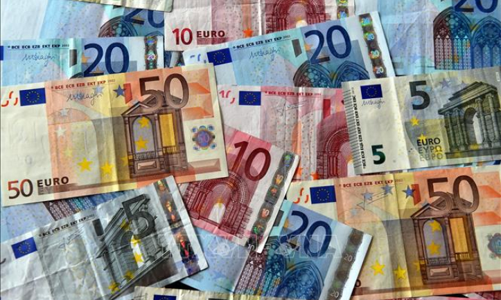 Thỏa thuận về ngân sách tương lai của Eurozone lùi sang tháng 6