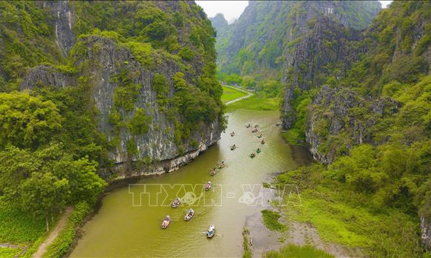 Ninh Bình khai mạc Tuần du lịch &#8216;Sắc vàng Tam Cốc &#8211; Tràng An&#8217; năm 2019