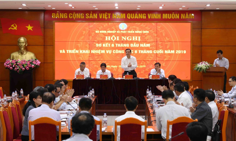 Lâm, thủy sản ‘cứu cánh’ cho tốc độ tăng trưởng nông nghiệp