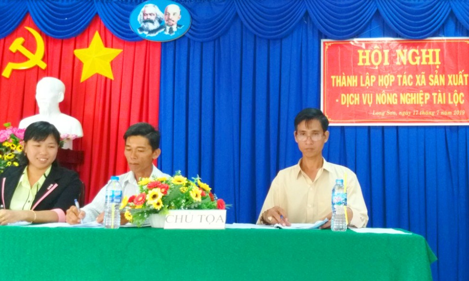 Cần Đước: Thành lập Hợp tác xã sản xuất-dịch vụ nông nghiệp