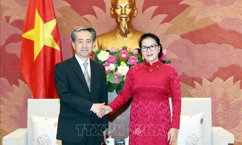 Chủ tịch Quốc hội Nguyễn Thị Kim Ngân tiếp Đại sứ Trung Quốc Hùng Ba